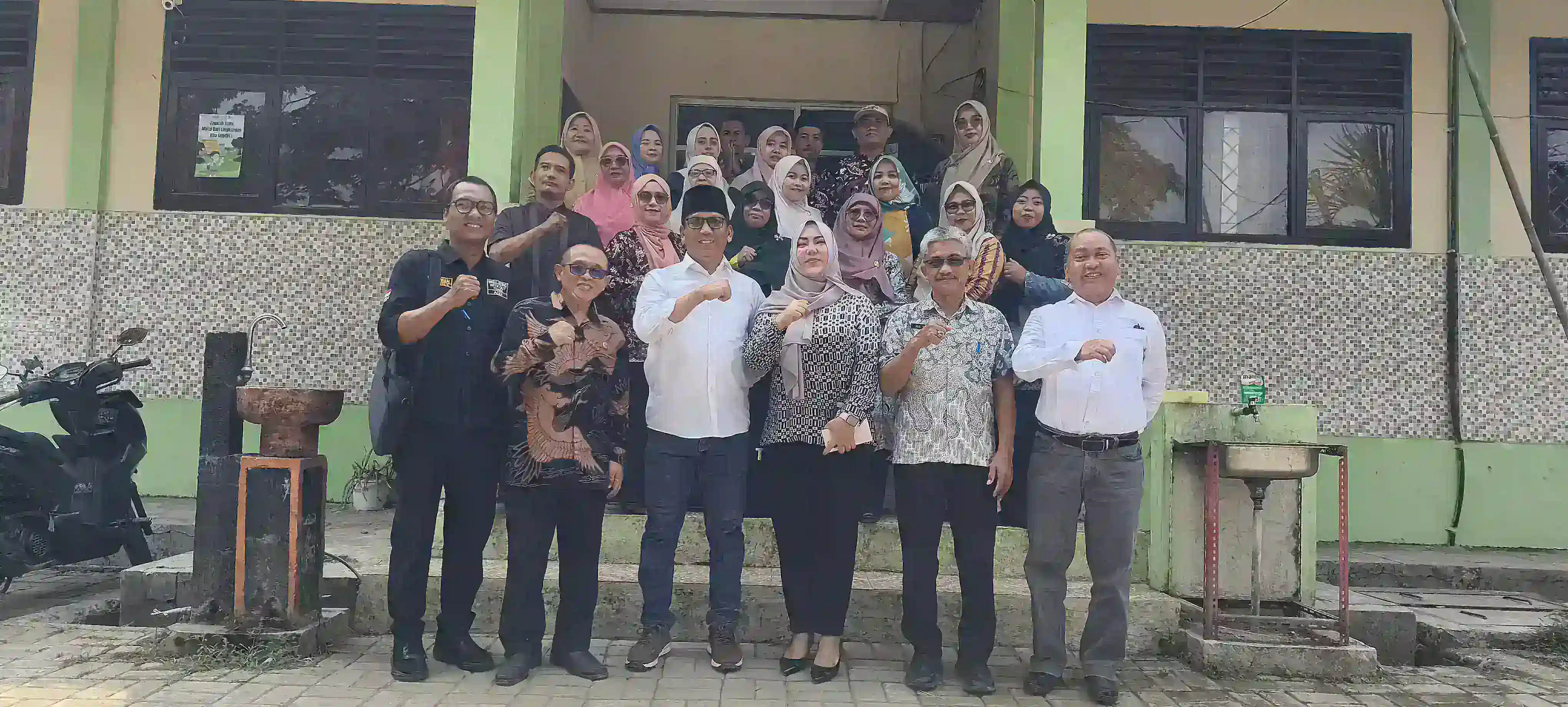 Komisi 4 DPRD Kabupaten Bekasi Tinjau SMPN 4 Cikarang Timur, Bahas Rencana Revitalisasi Tahun Anggaran 2026