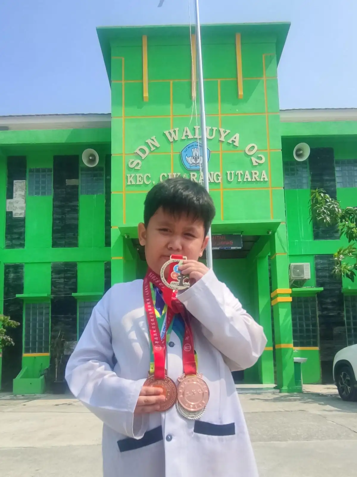 SISWA SDN WALUYA 02 SABET EMAS KOMPETISI ADEPT DI MALAYSIA, ATHA FATHURRAHMAN BUKTIKAN TALENTA MATEMATIKA BEKASI GO INTERNATIONAL