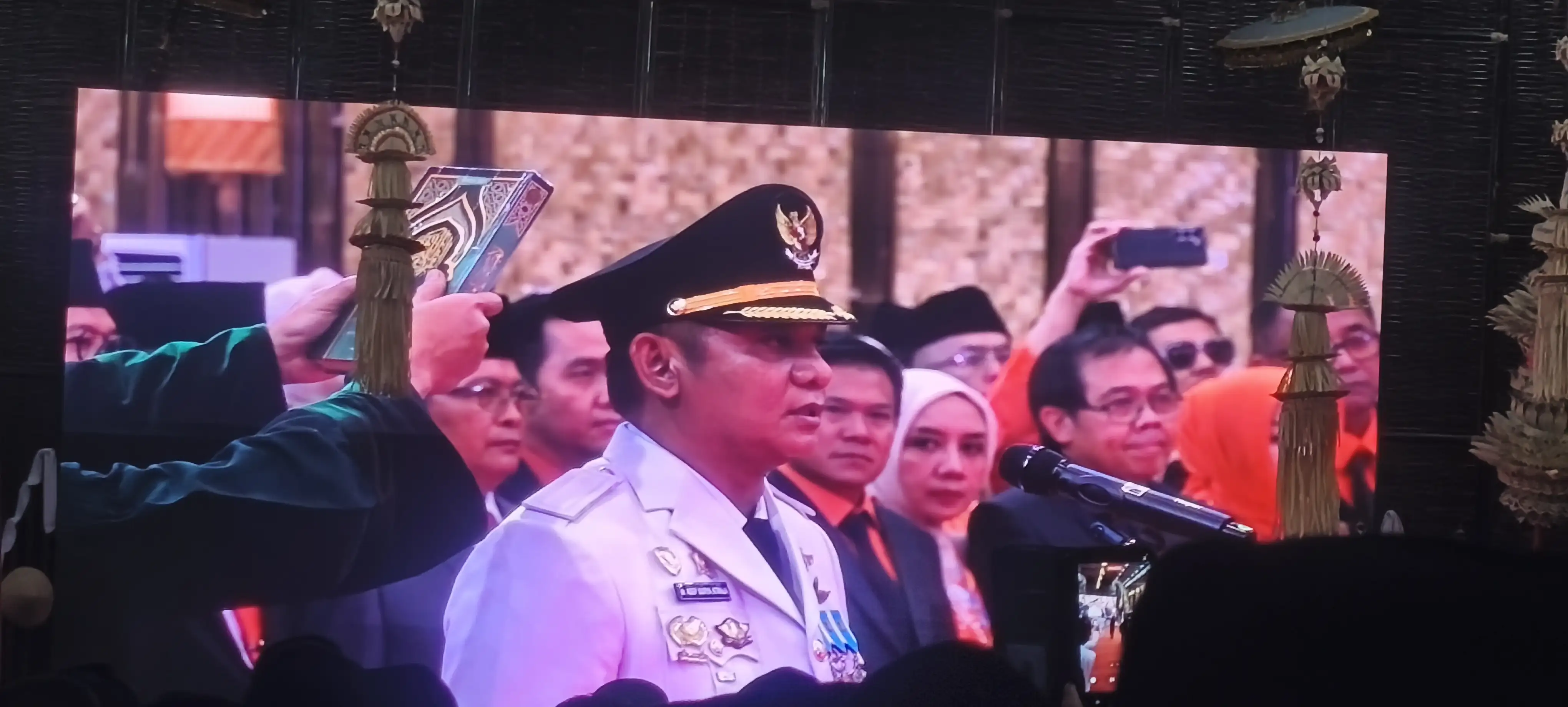 Perjalanan Takdir dr. Asep Surya Atmaja Menuju Kursi Bupati Bekasi.